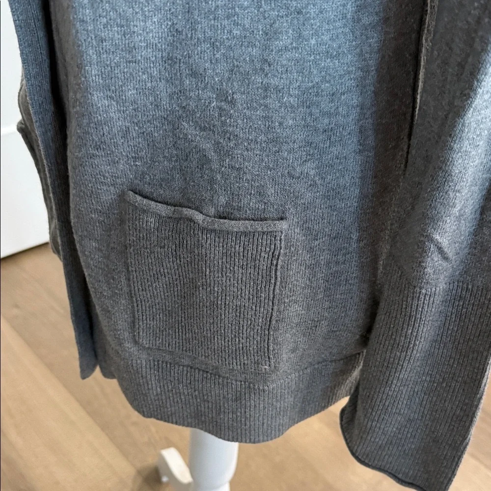 AEO GRAY BUTTON UP CARDIGAN WITH HOODIE - Picture 2 of 15